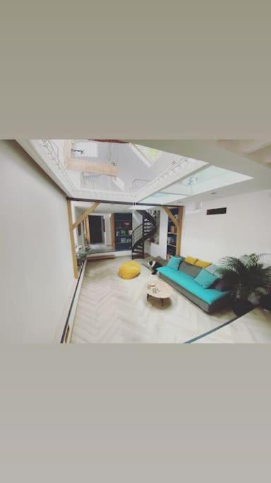 Casa Pelican Nantes Exterior photo
